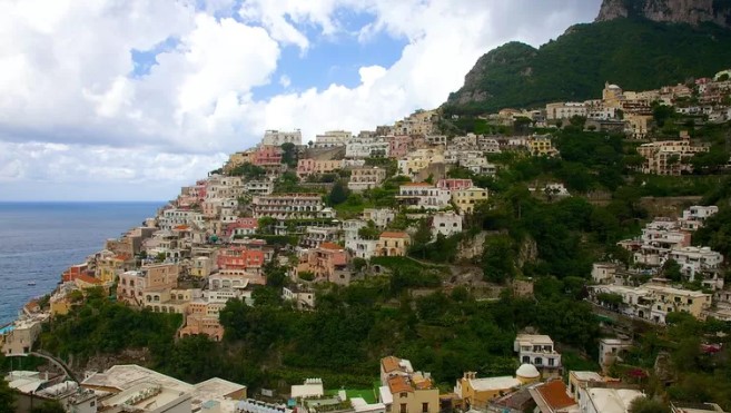 aaaaPOSITANO8
