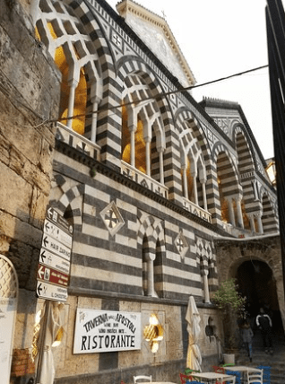 AmalfiTavernaAPOSTOLI